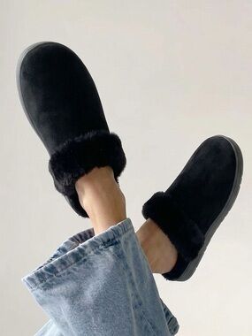 🆕 ISO Spa by Isotoner Black Fluffy Slippers Velour Clog Soft Furry
Trim BLK X